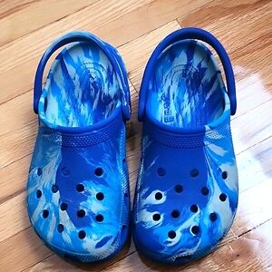 Crocs Size 5 Youth